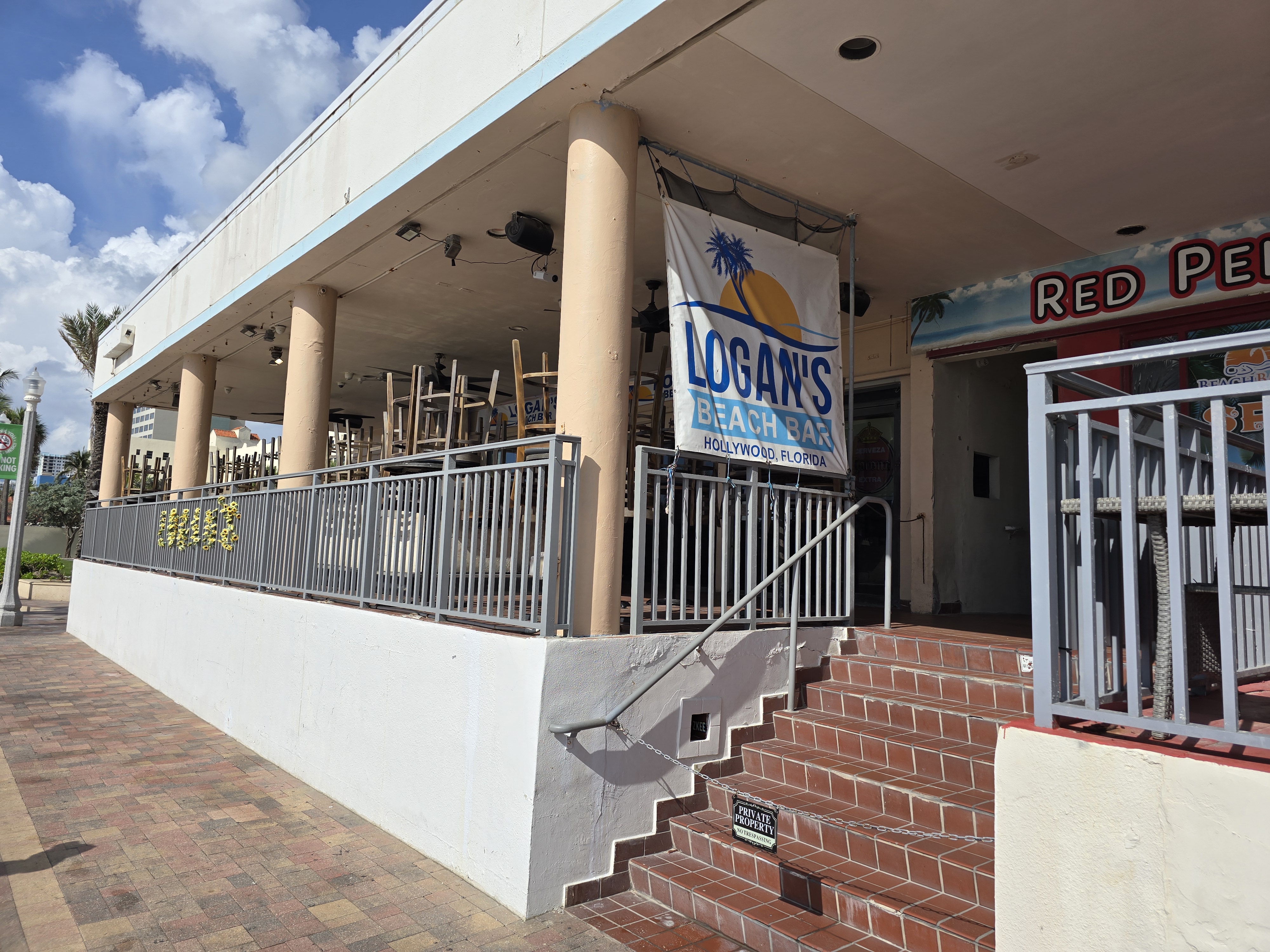 Broadwalk - Logan's Beach Bar